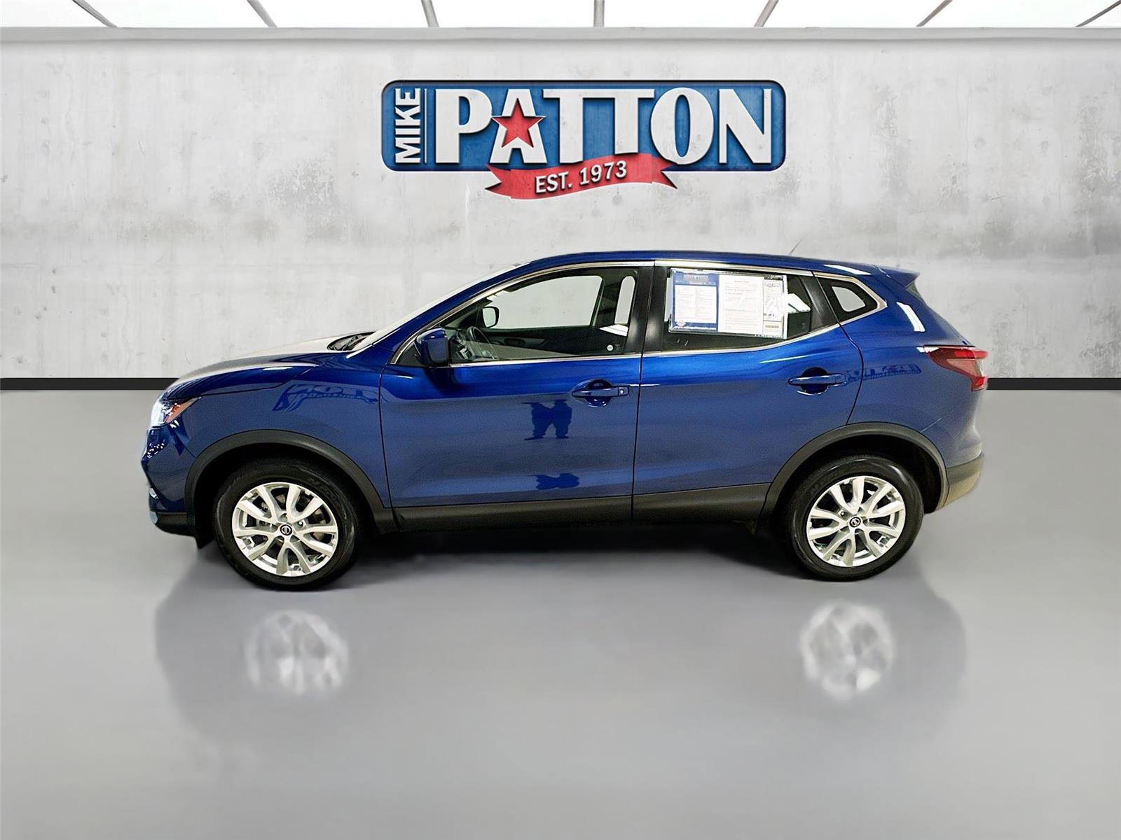 Used 2021 Nissan Rogue Sport S image 4