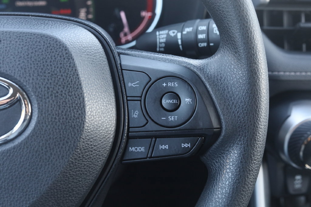 Used 2024 Toyota RAV4 XLE w/ Convenience Package AWD/4WD image 9