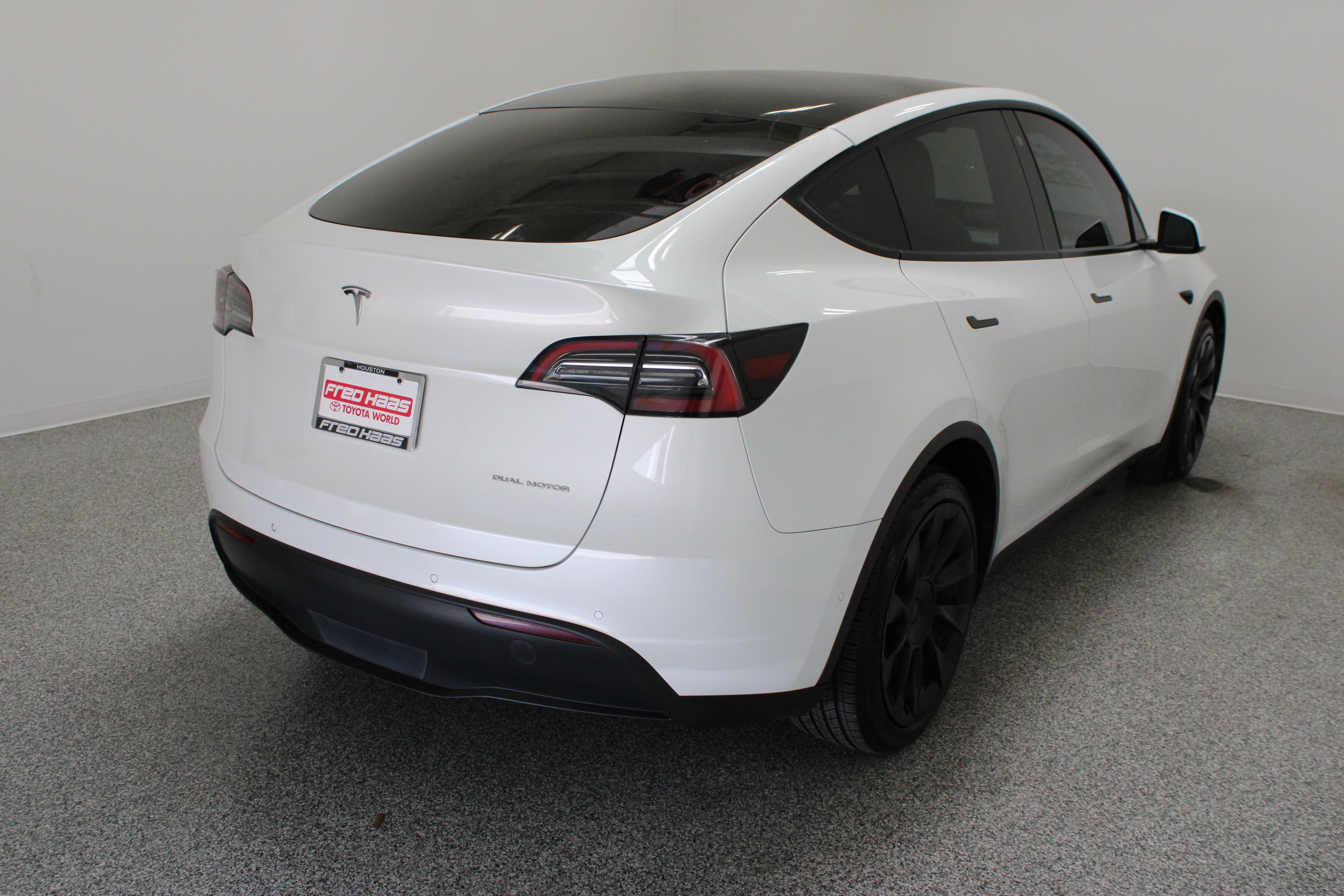 Used 2021 Tesla Model Y Long Range AWD/4WD image 7