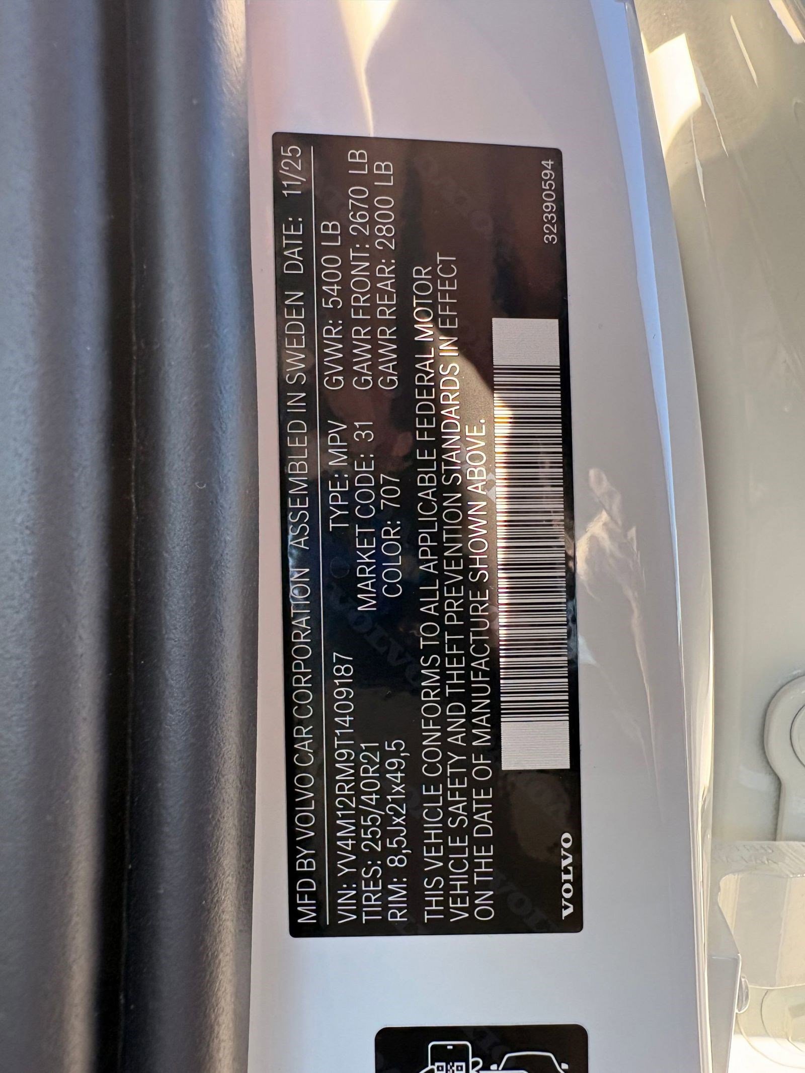 New 2026 Volvo XC60 B5 Ultra w/ Climate Package image 19