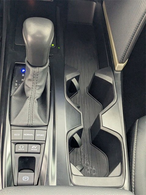 Used 2025 Toyota Camry SE image 22