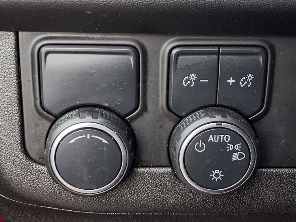 Used 2021 Chevrolet Tahoe RST w/ Luxury Package RWD image 9