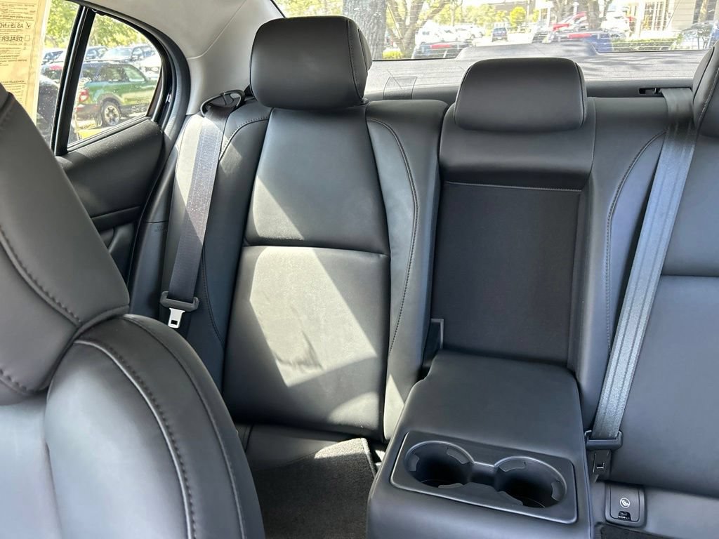 Used 2023 MAZDA MAZDA3 s FWD image 12
