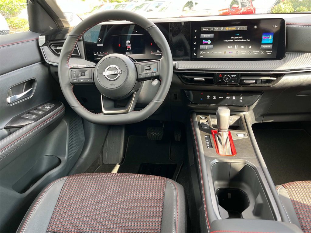 New 2025 Nissan Kicks SR image 13