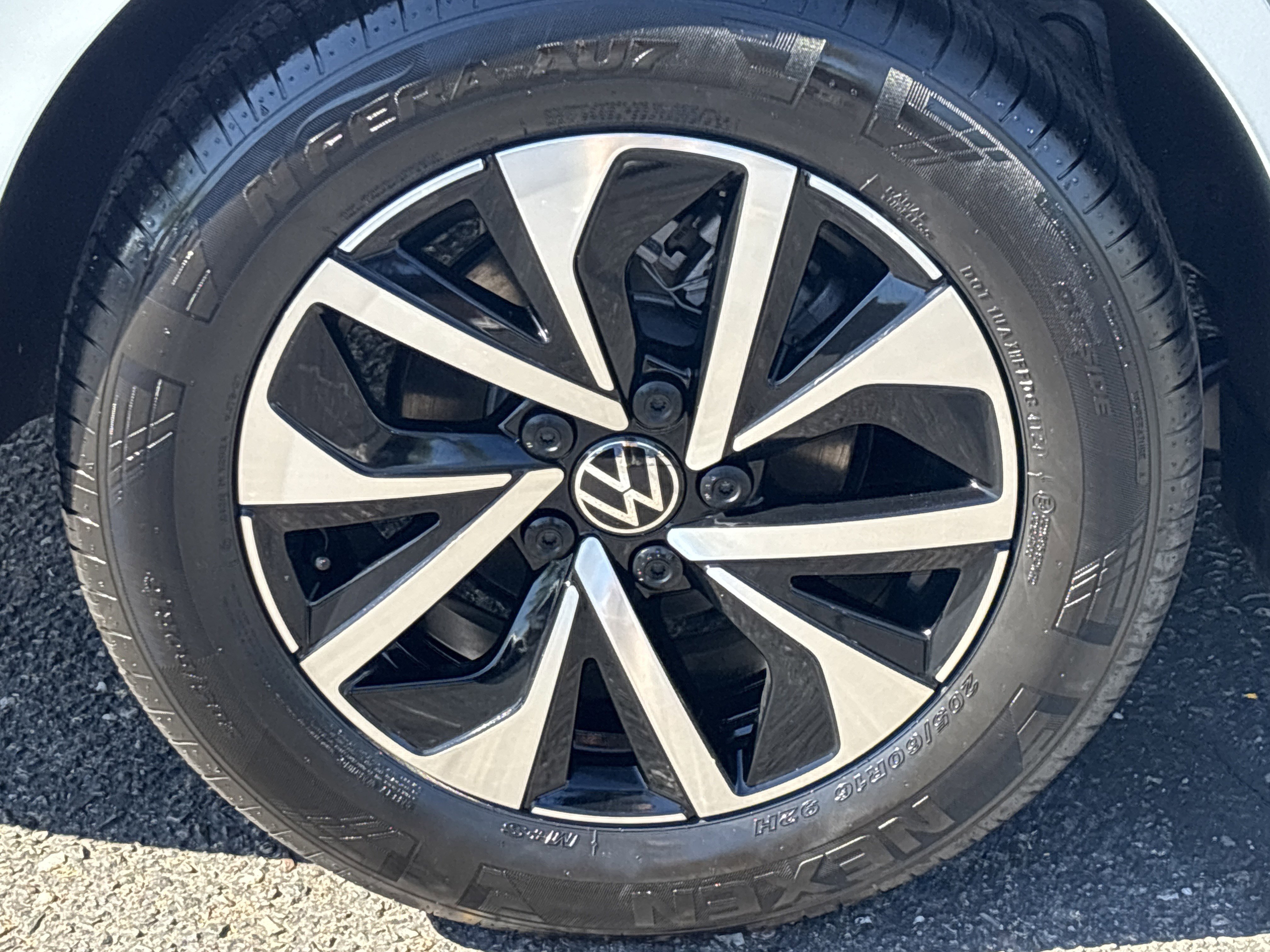 Used 2025 Volkswagen Jetta S image 7