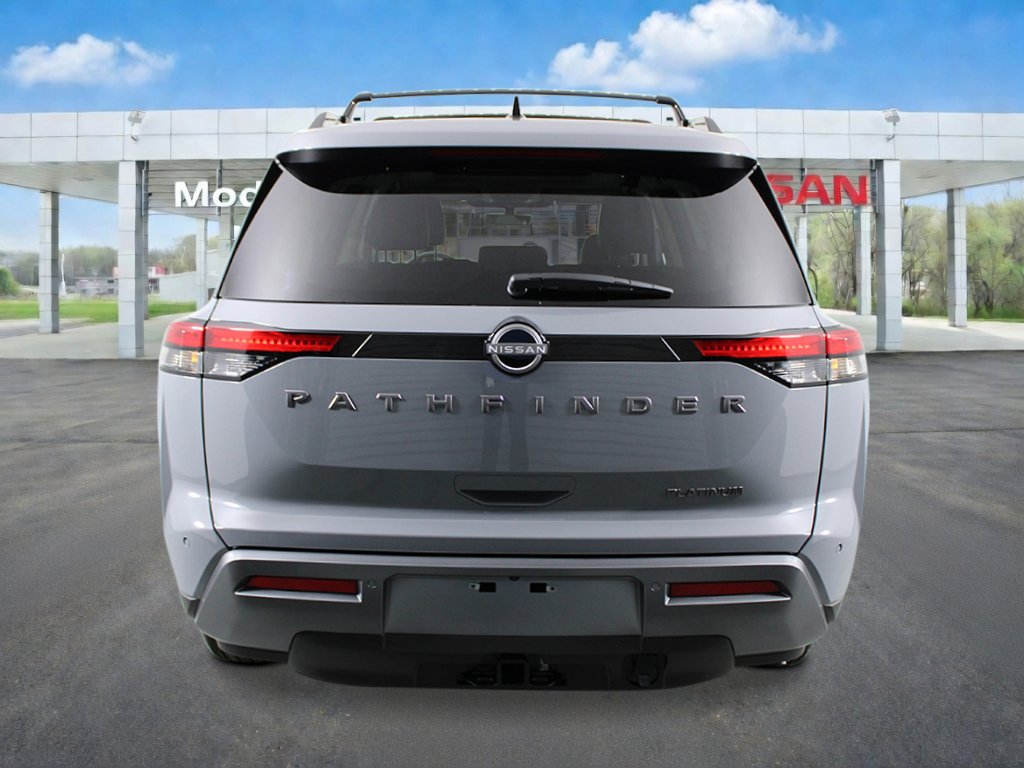 New 2026 Nissan Pathfinder Platinum w/ Cargo Package FWD image 4
