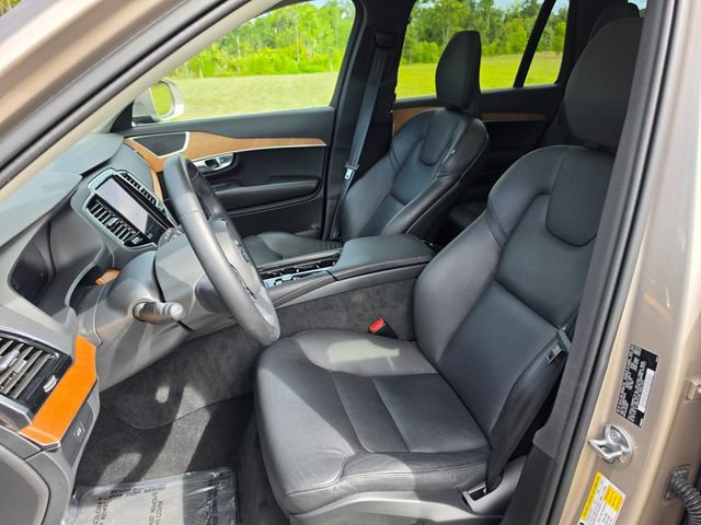 Used 2024 Volvo XC90 B5 Plus AWD/4WD image 4