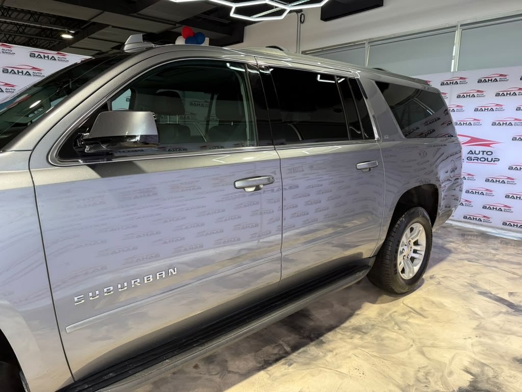 Used 2018 Chevrolet Suburban LT AWD/4WD image 6
