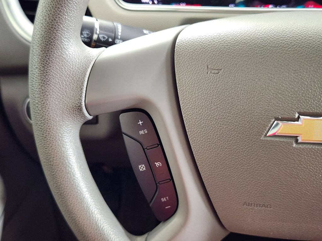 Used 2017 Chevrolet Traverse LS FWD image 18