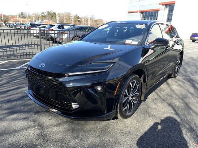 Used 2025 Toyota Crown Signia image 4