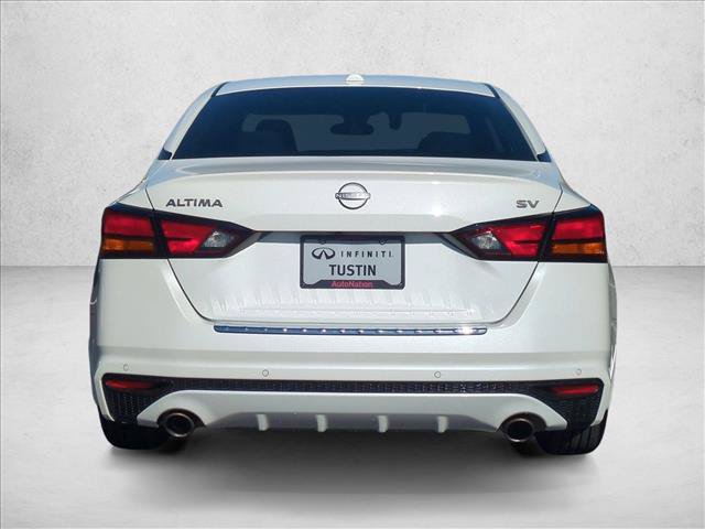 Used 2023 Nissan Altima 2.5 SV w/ SV Premium Package FWD image 7