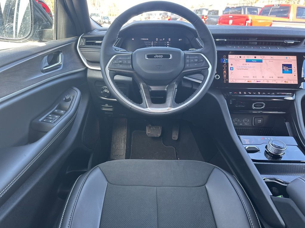 New 2026 Jeep Grand Cherokee Laredo image 14