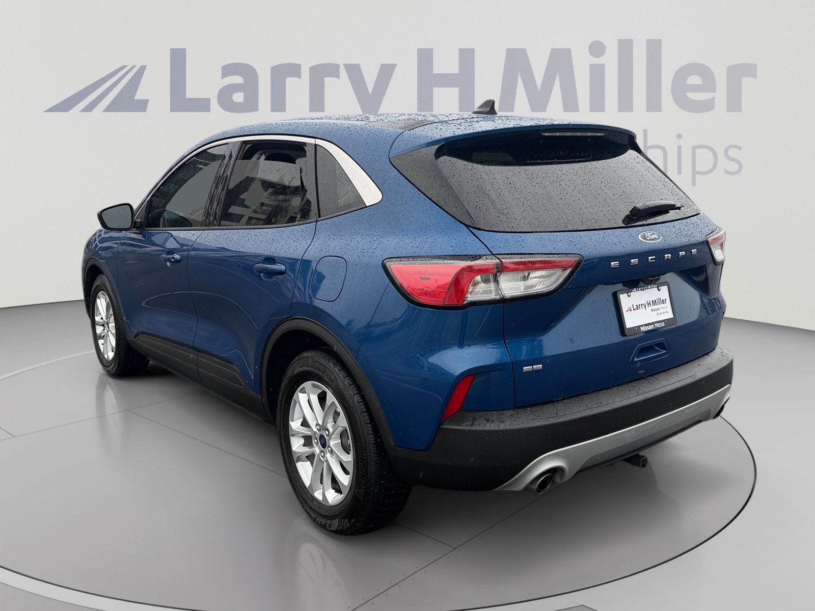 Used 2022 Ford Escape SE w/ Convenience Package FWD image 3
