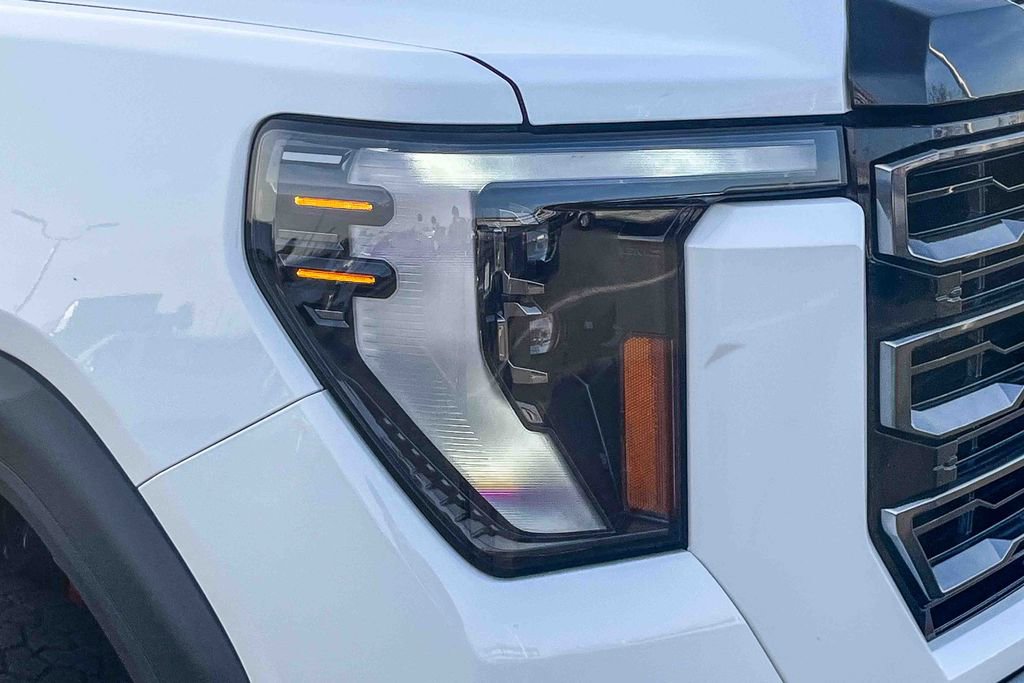 Used 2024 GMC Sierra 2500 AT4 w/ AT4 Premium Plus Package image 7