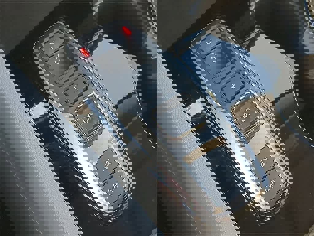 Used 2020 Honda Pilot Touring image 34