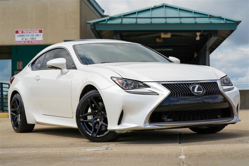 Used 2017 Lexus RC 200t w/ Accessory Package 2 RWD image 11