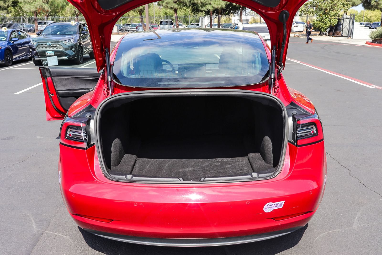 Used 2019 Tesla Model 3 Mid Range RWD image 32