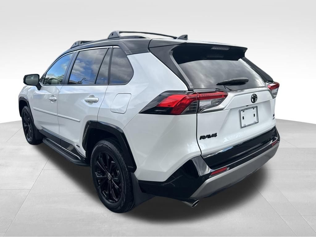 Certified 2025 Toyota RAV4 XSE w/ Advanced Technology Package AWD/4WD image 3