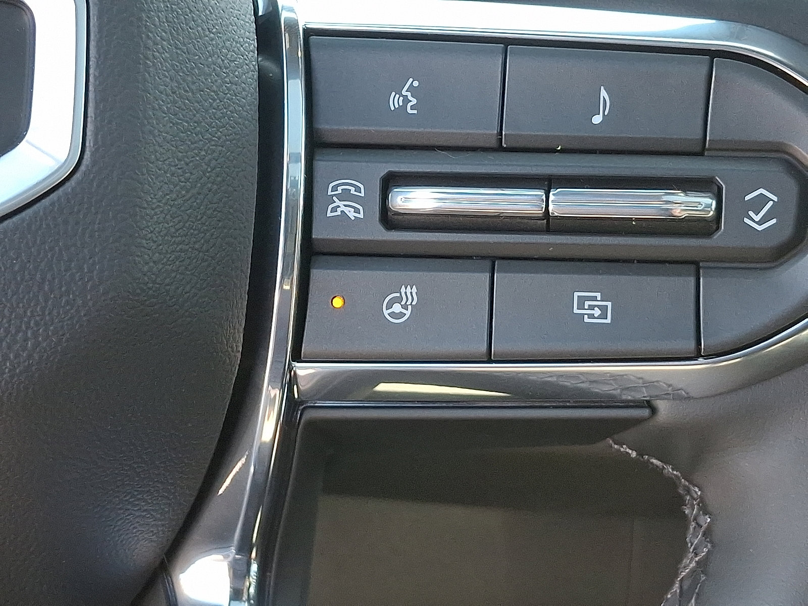 New 2025 GMC Yukon XL Denali w/ Sun & Power Step Package image 21