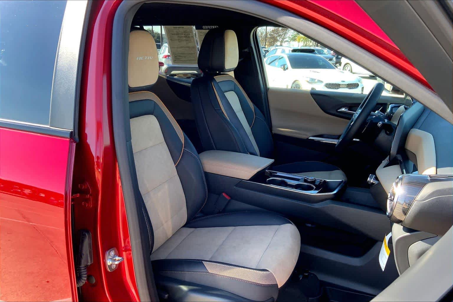 Certified 2026 Chevrolet Equinox ACTIV w/ LPO, Floor Liner Package FWD image 16