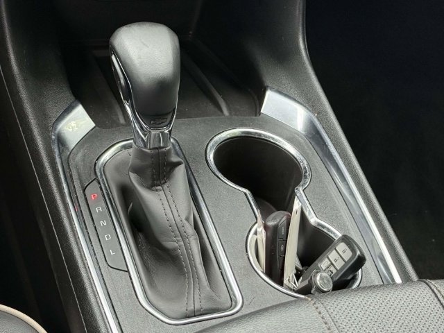 Used 2023 Chevrolet Traverse Premier w/ Redline Edition FWD image 14