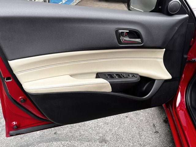 Used 2017 Acura ILX FWD image 17