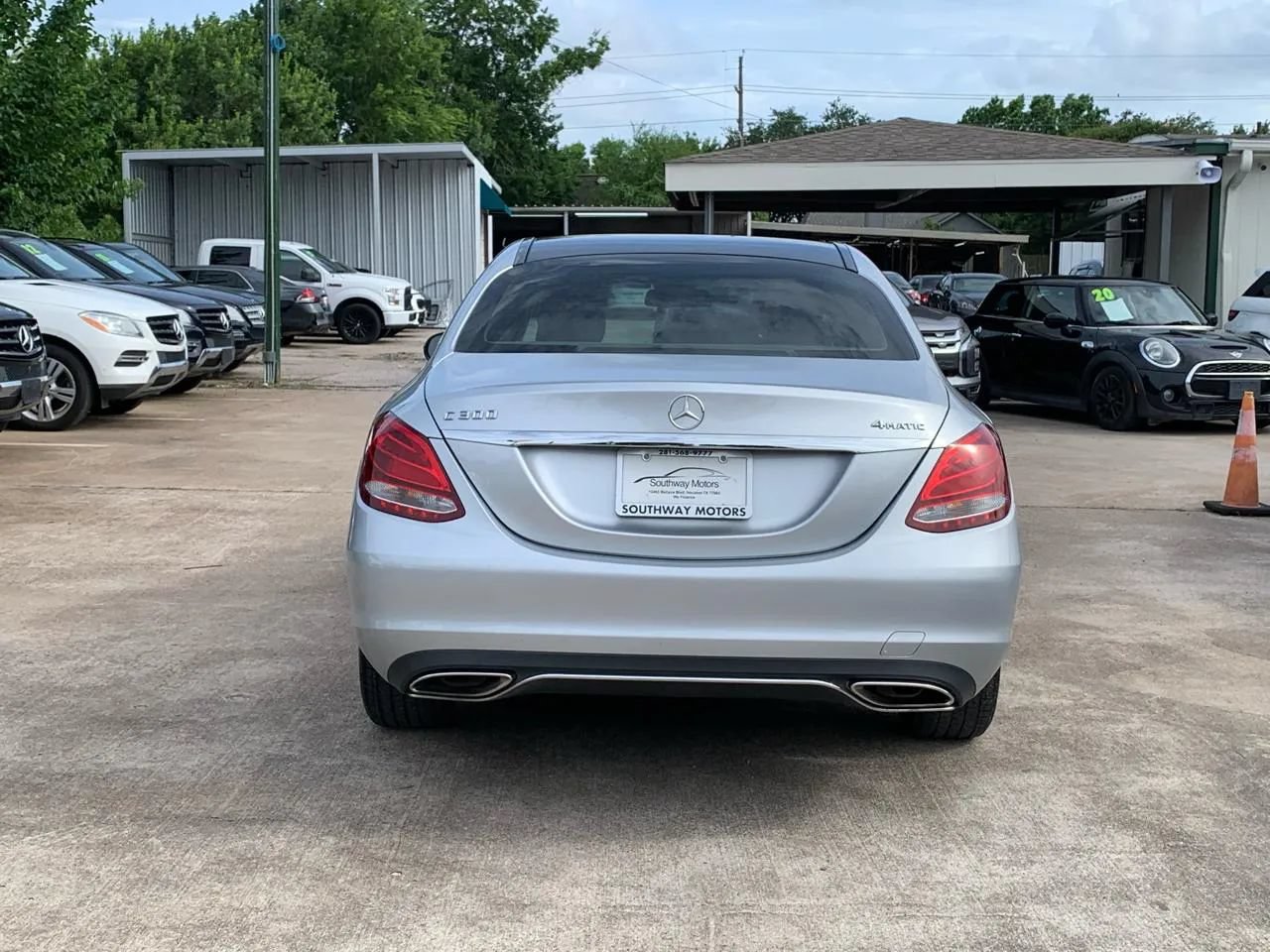 Used 2015 Mercedes-Benz C 300 4MATIC Sedan image 6