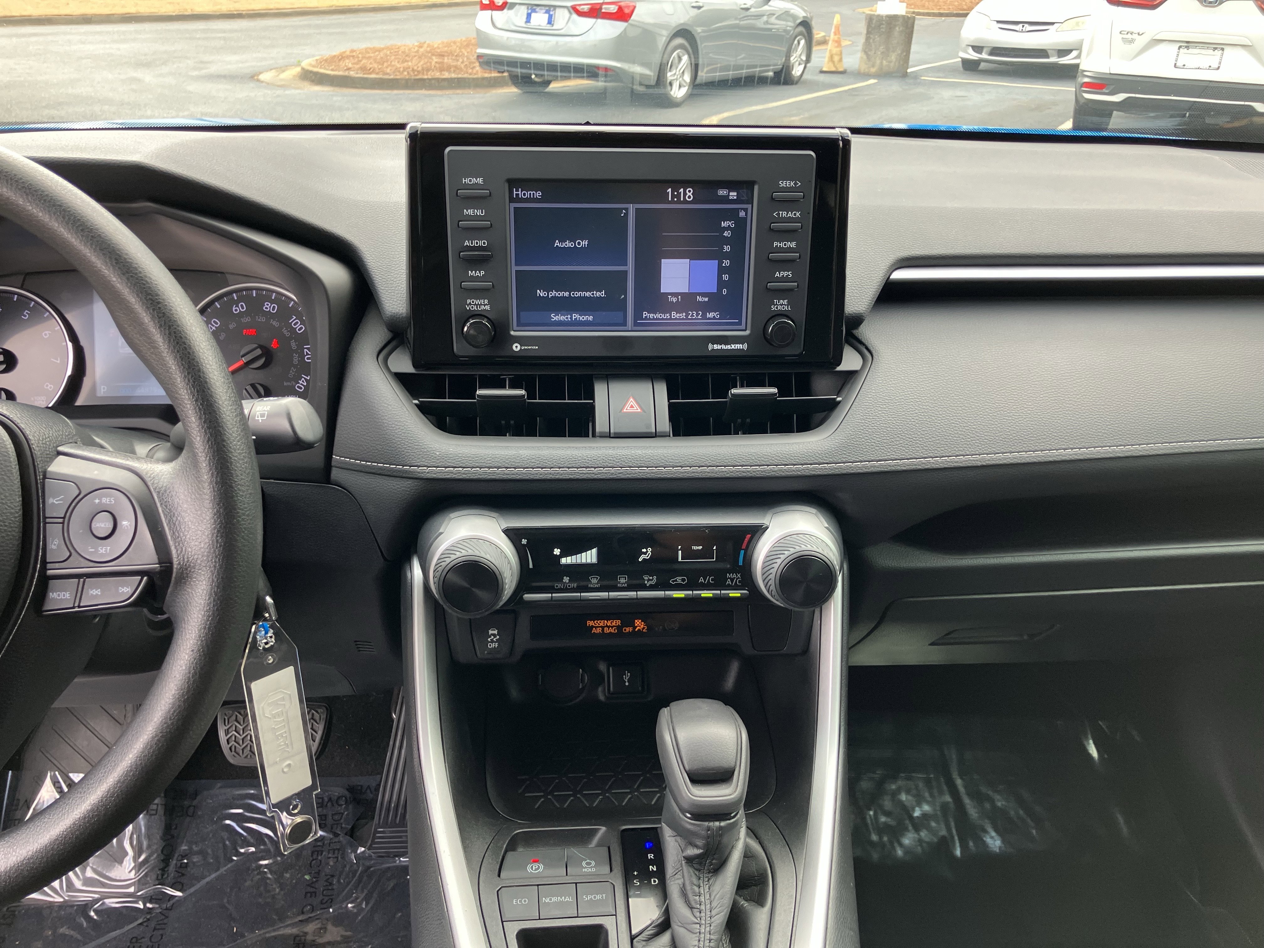 Used 2021 Toyota RAV4 LE image 25