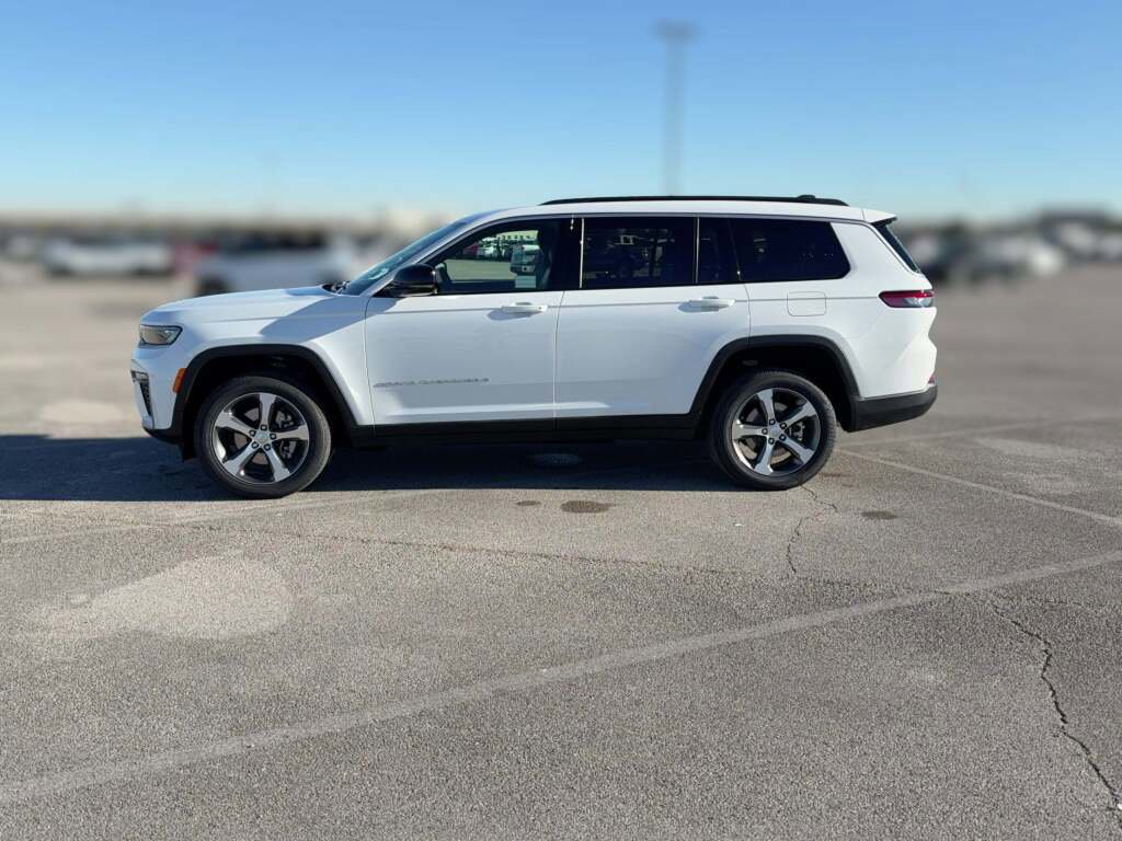 New 2026 Jeep Grand Cherokee L Limited image 6
