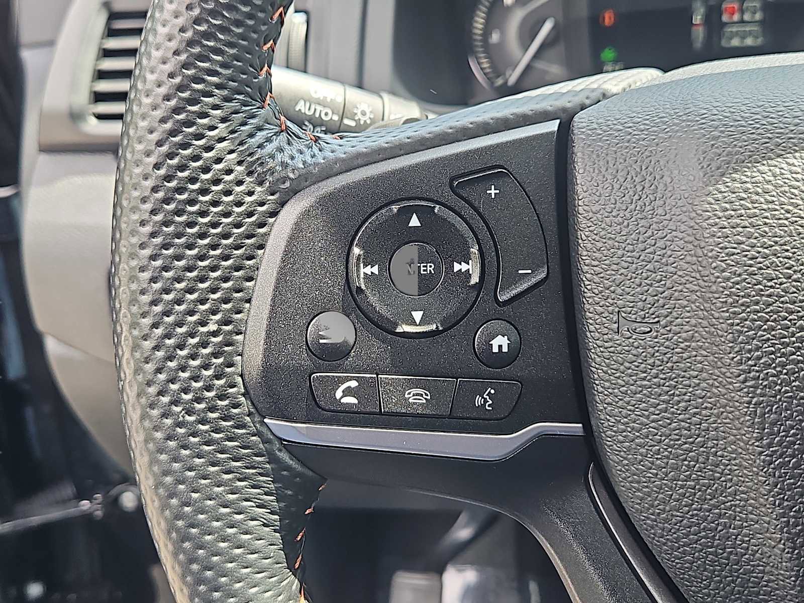Certified 2025 Honda Passport TrailSport image 23