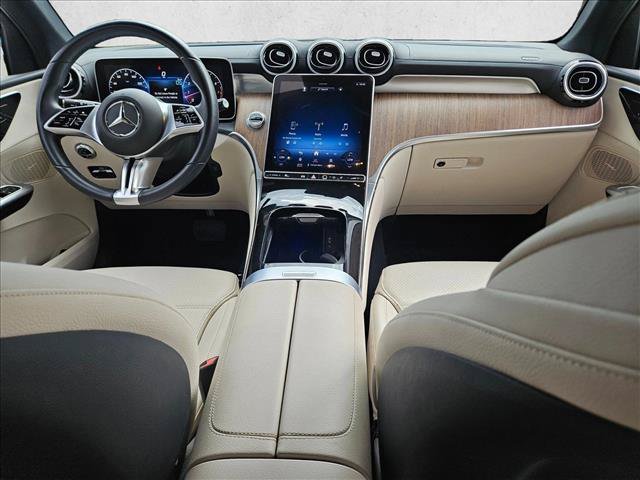 Used 2023 Mercedes-Benz GLC 300 image 16