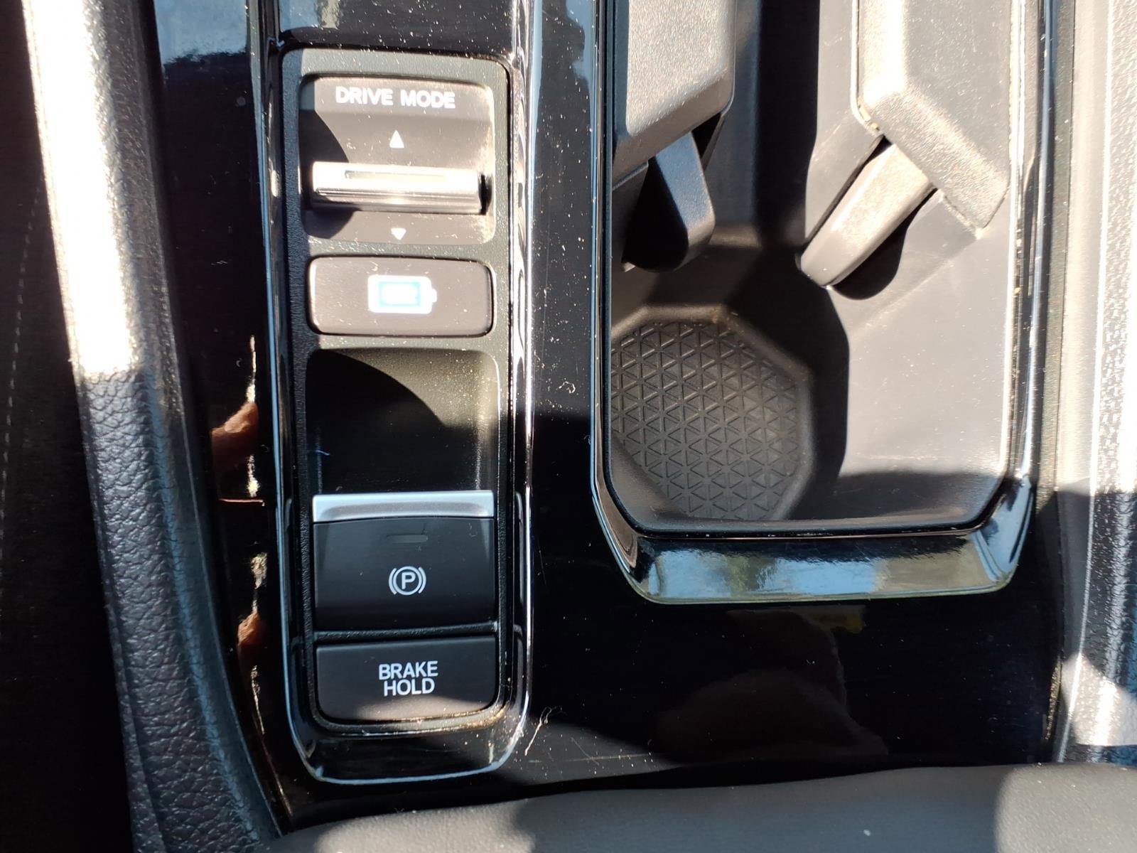 Used 2024 Honda Accord Sport image 34