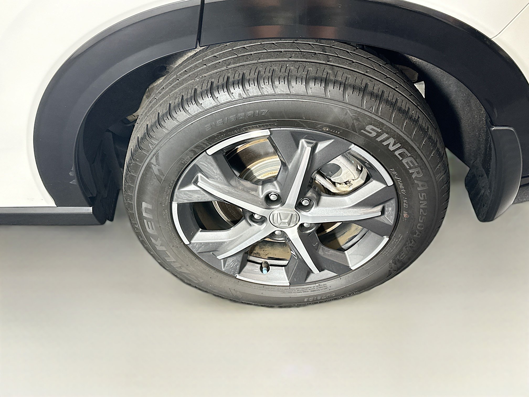 Used 2024 Honda HR-V EX-L image 11