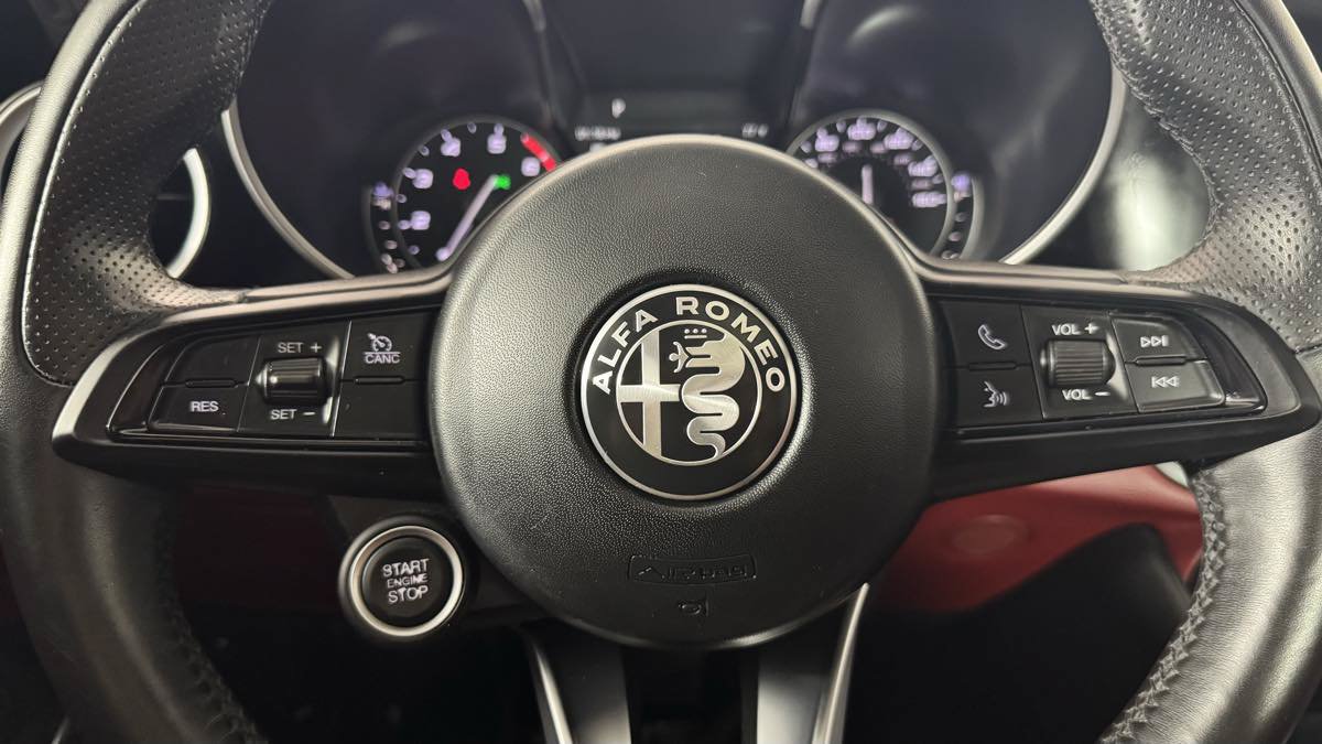 Used 2020 Alfa Romeo Giulia Ti w/ Active Blind Spot Package RWD image 17