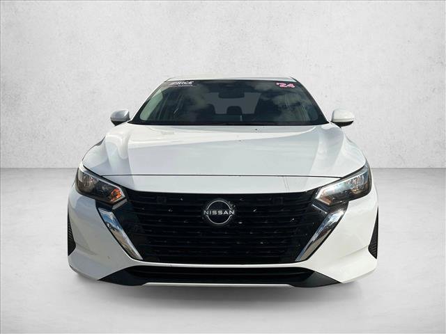 Used 2024 Nissan Sentra SV FWD image 2