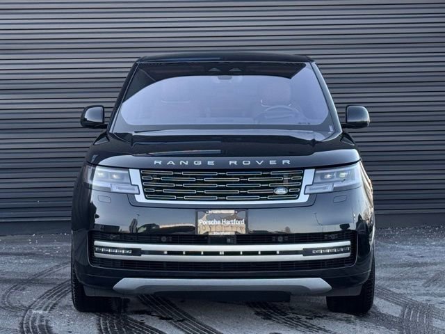 Used 2023 Land Rover Range Rover SE image 10