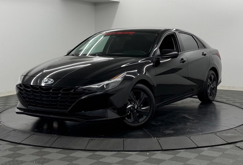 Used 2022 Hyundai Elantra Blue FWD image 3