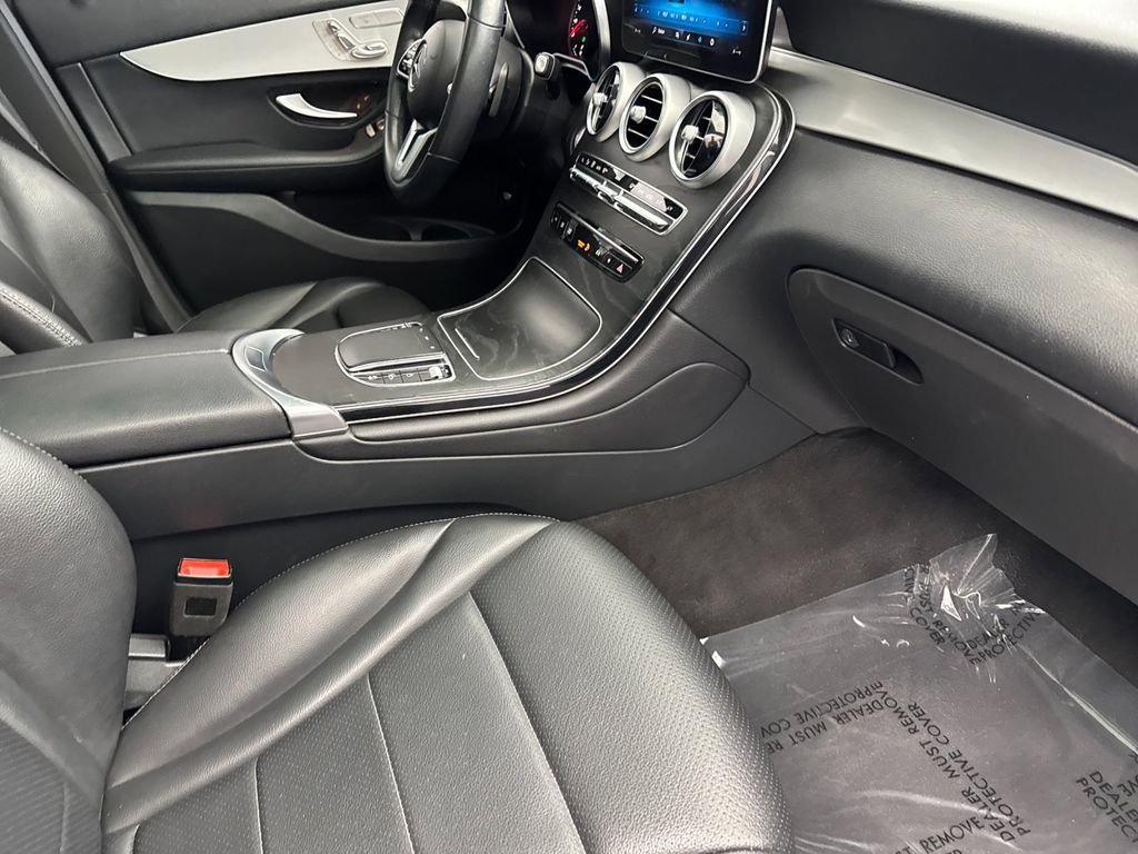 Used 2021 Mercedes-Benz GLC 300 image 15