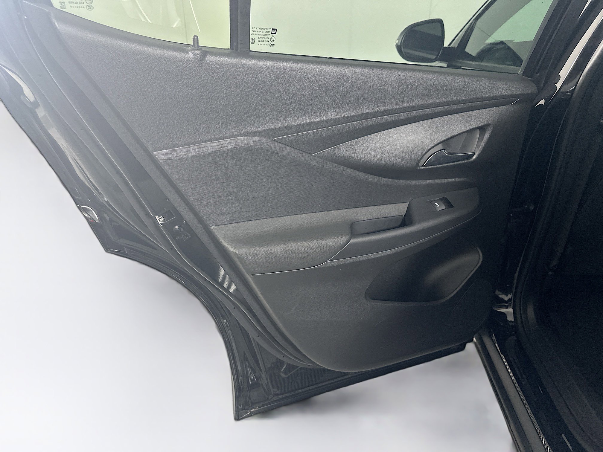 Used 2025 Buick Envista Preferred image 26