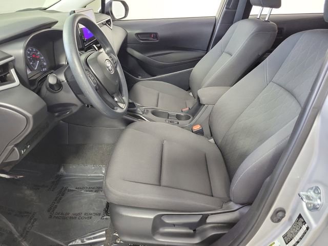 Used 2025 Toyota Corolla LE image 19