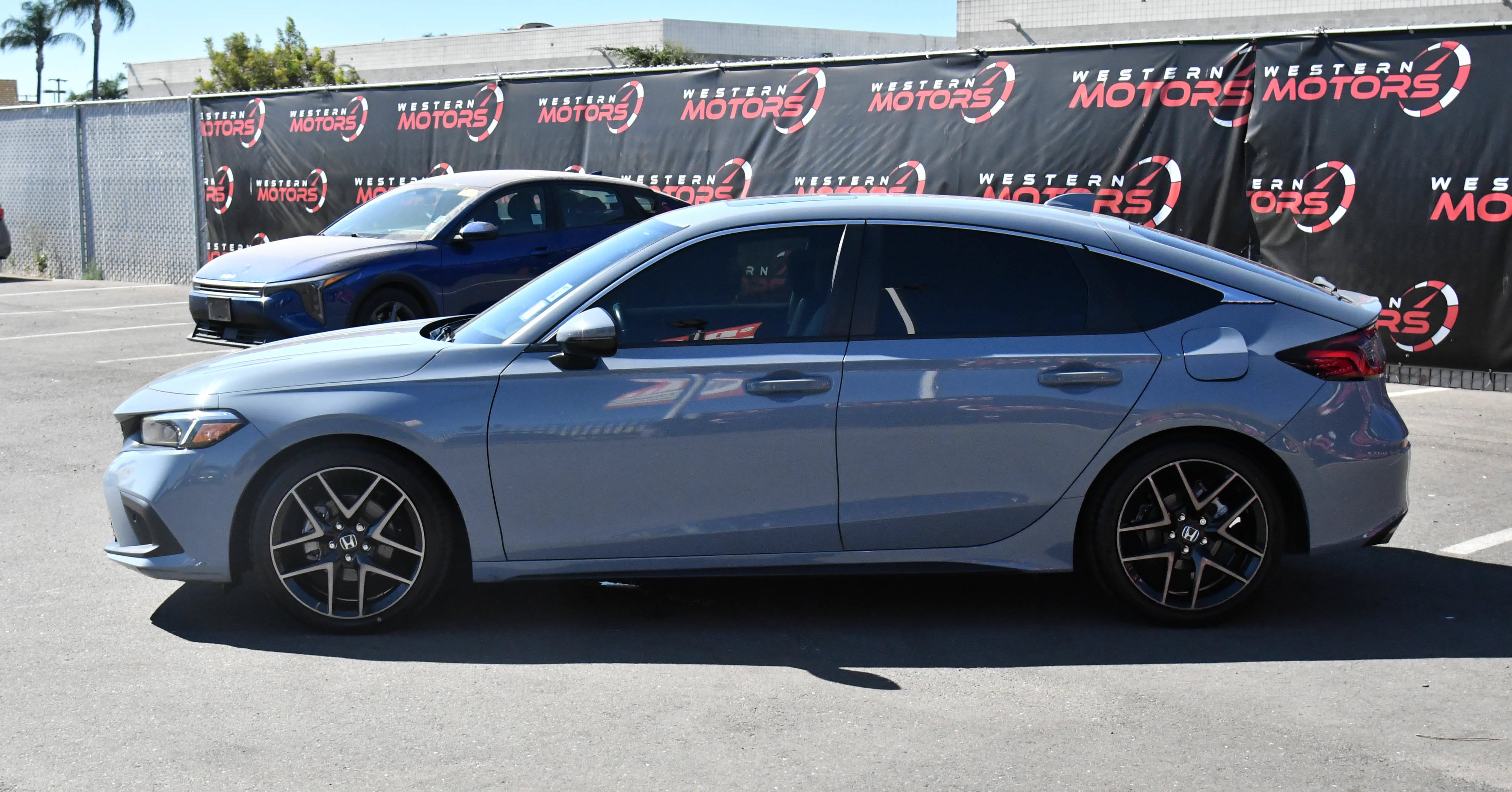 Used 2023 Honda Civic Sport Touring image 4