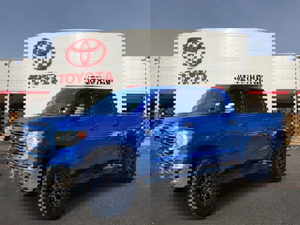 Used 2017 Toyota Tundra SR5 image 1