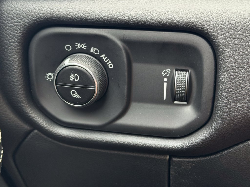 New 2027 RAM 3500 Big Horn AWD/4WD image 29