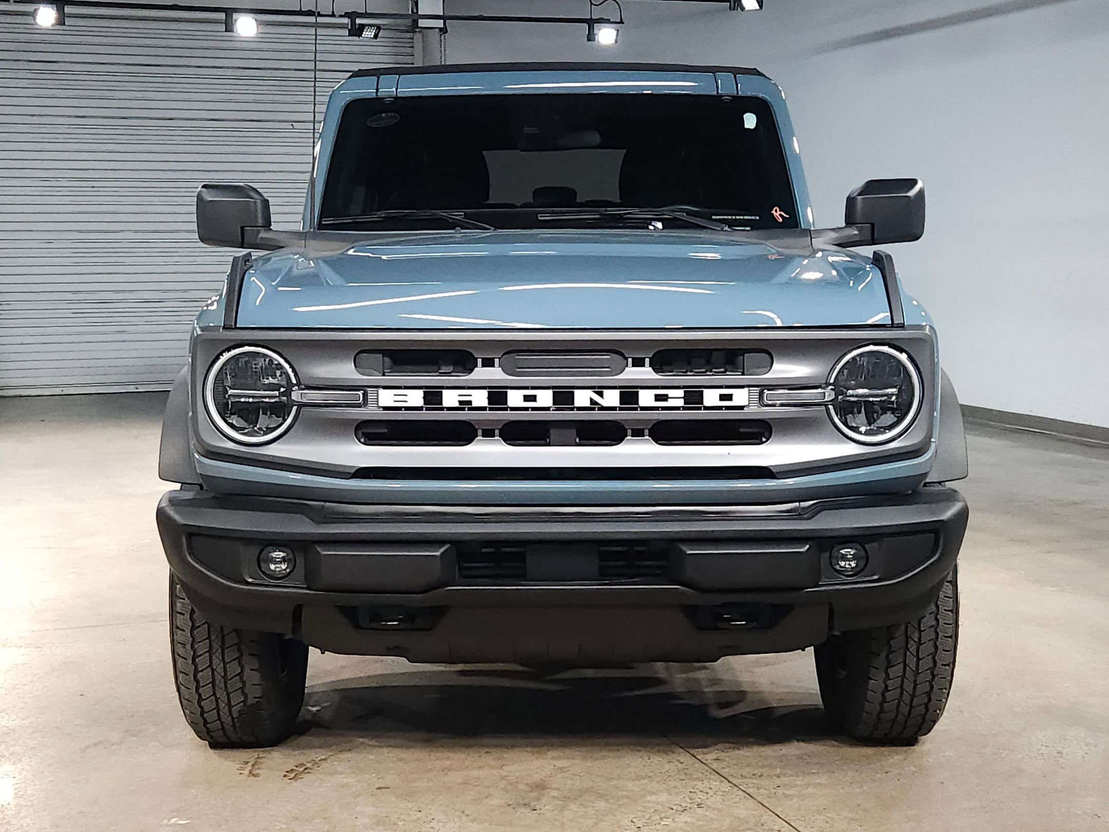 Used 2023 Ford Bronco Big Bend image 2