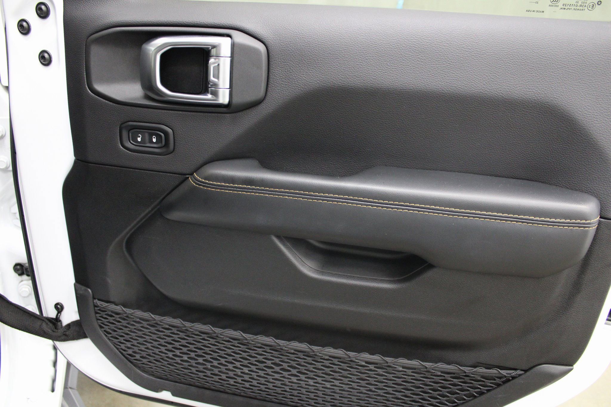 Used 2024 Jeep Wrangler Unlimited Sahara image 29