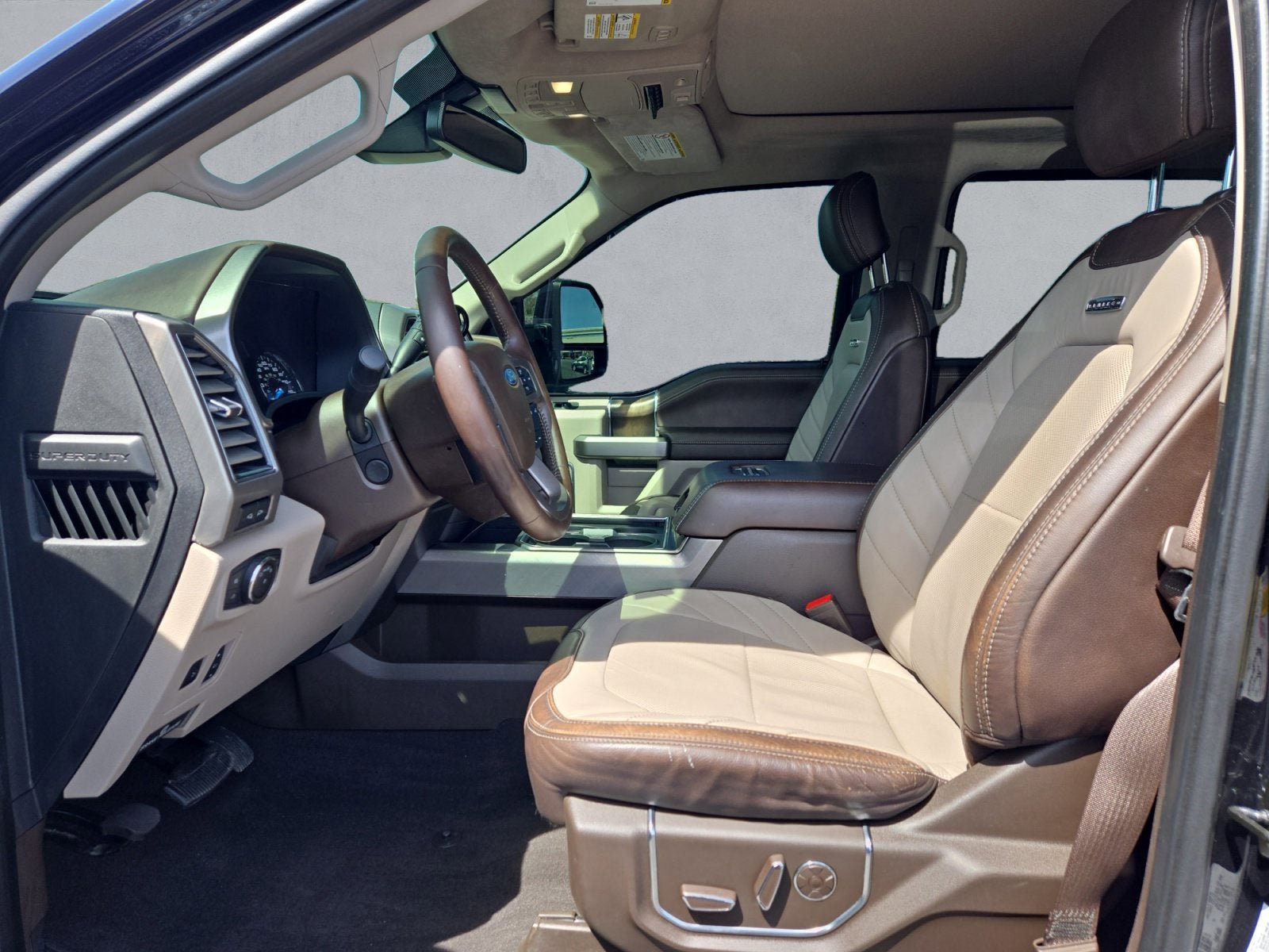 Used 2019 Ford F250 Limited AWD/4WD image 11