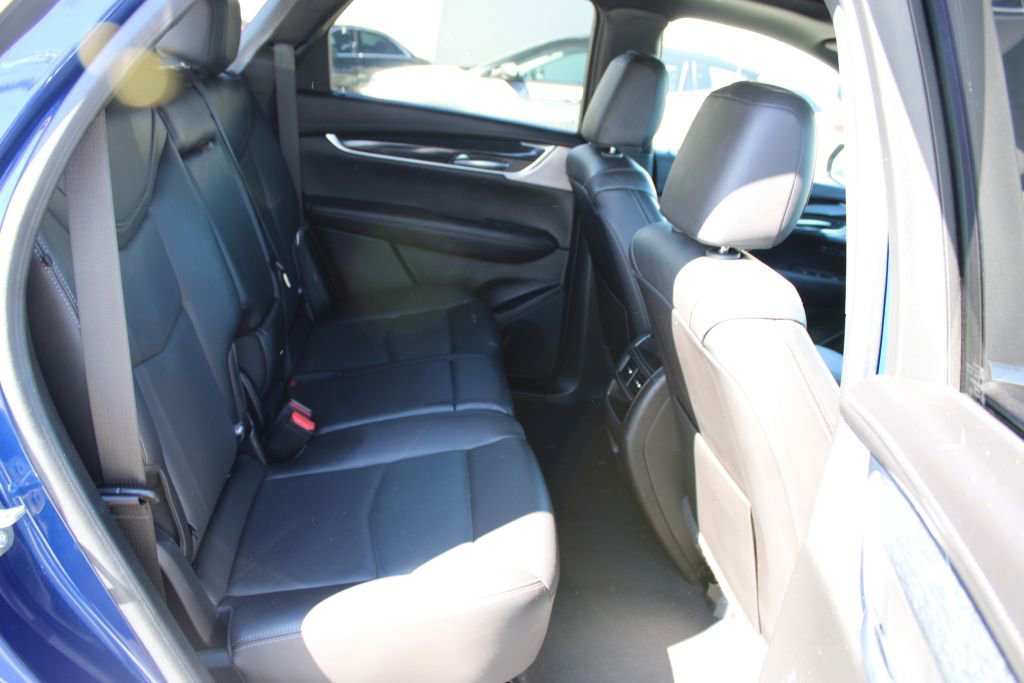 Used 2023 Cadillac XT5 Premium Luxury image 12