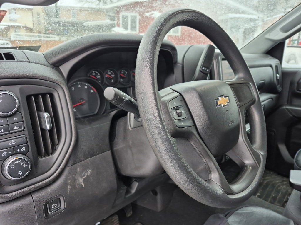 Used 2021 Chevrolet Silverado 1500 Custom image 10