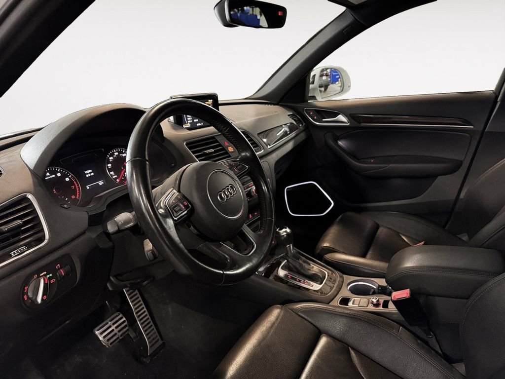 Used 2018 Audi Q3 2.0T Premium Plus w/ Premium Plus Package image 10