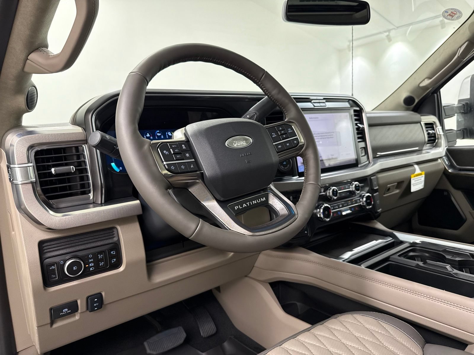 New 2026 Ford F350 Platinum w/ Platinum Plus Package AWD/4WD image 21